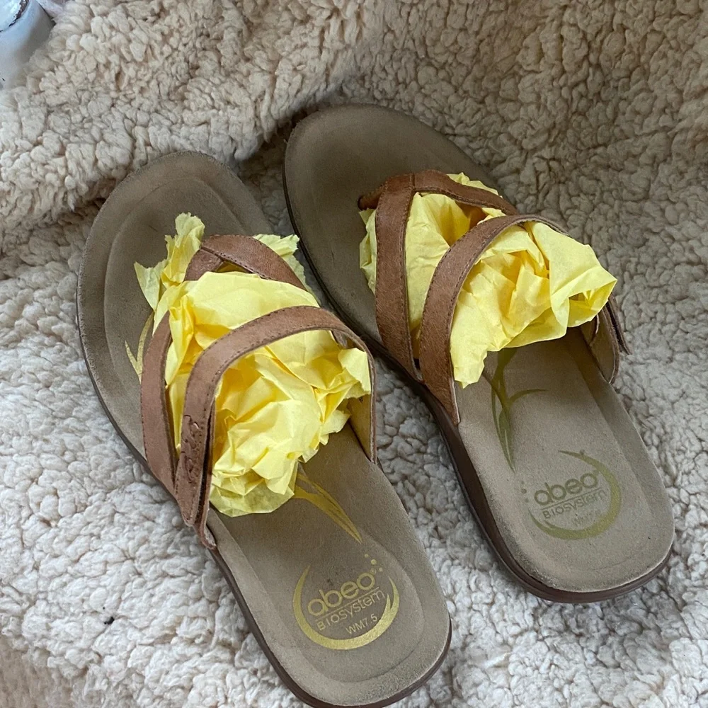 Abeo Tan Leather Sandals - Picture 2 of 8